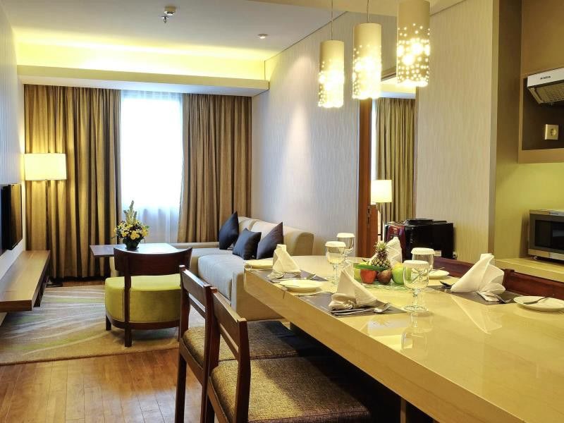 Aston Solo Hotel Exterior photo